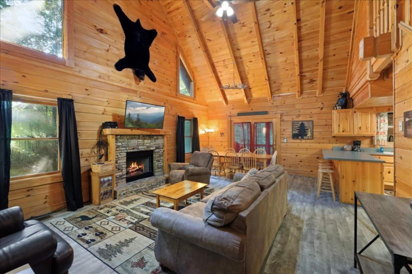 5Br Smoky Cabin Hot Tub, Games, 1 Mi To Parkway Pigeon Forge Exterior photo
