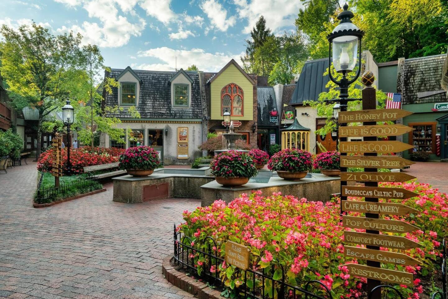 5Br Smoky Cabin Hot Tub, Games, 1 Mi To Parkway Pigeon Forge Exterior photo