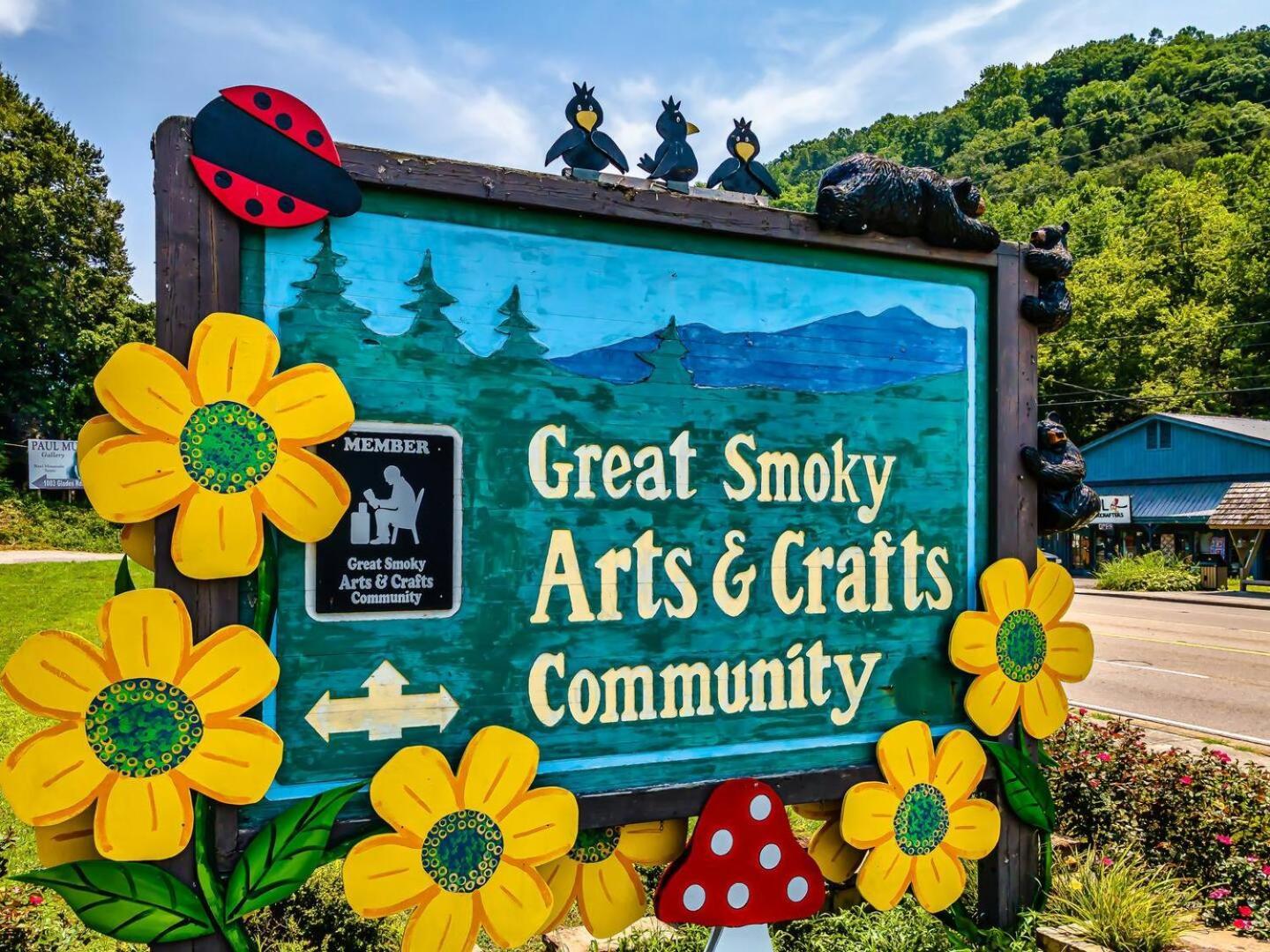 5Br Smoky Cabin Hot Tub, Games, 1 Mi To Parkway Pigeon Forge Exterior photo