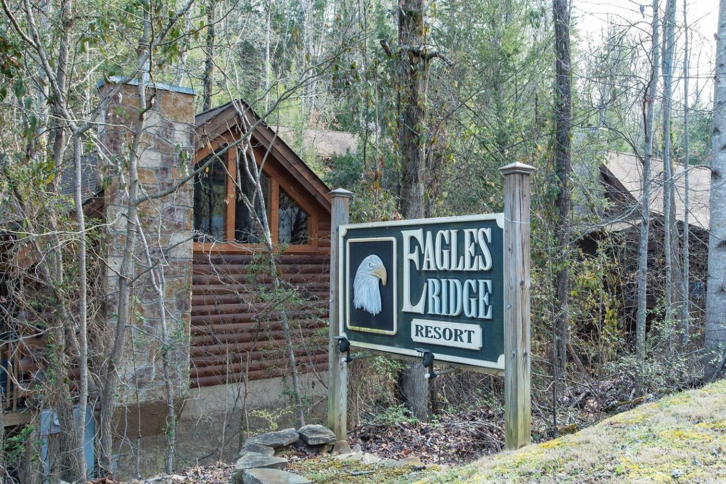 5Br Smoky Cabin Hot Tub, Games, 1 Mi To Parkway Pigeon Forge Exterior photo