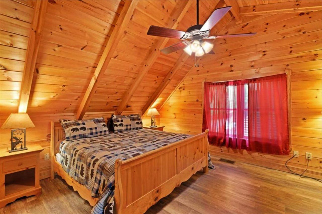 5Br Smoky Cabin Hot Tub, Games, 1 Mi To Parkway Pigeon Forge Exterior photo